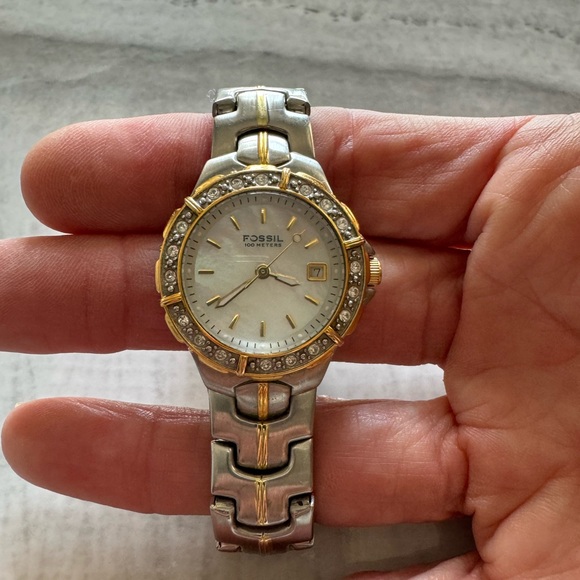 Fossil Watch - Picture 4 of 5